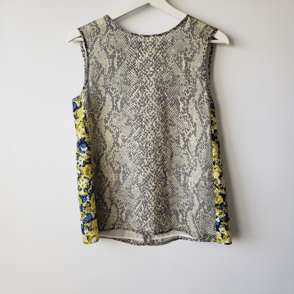 Sportmax top womens‎ size 4 snake print silk short sleeve